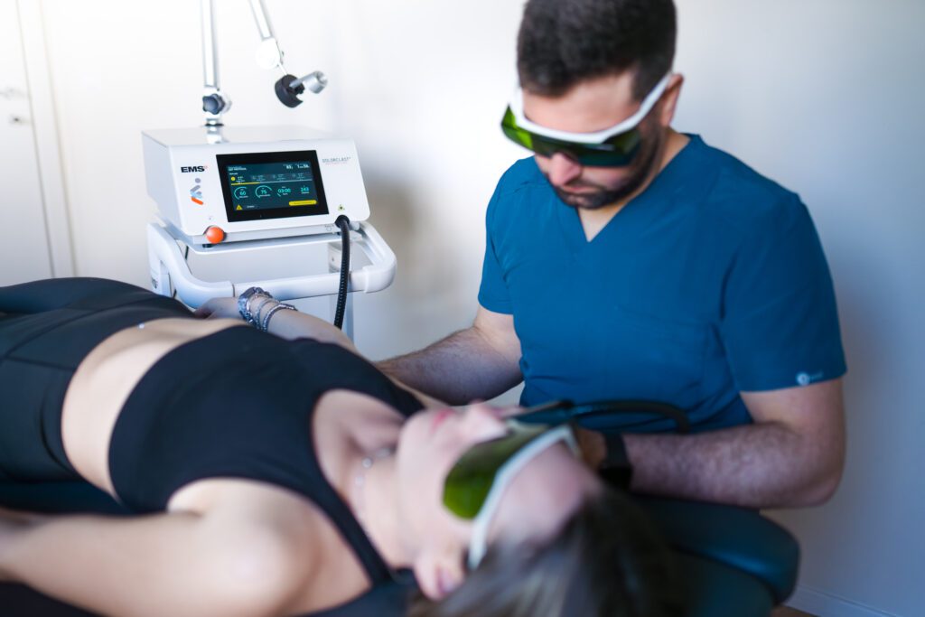 Laser ad alta potenza (EMS DOLORCLAST)